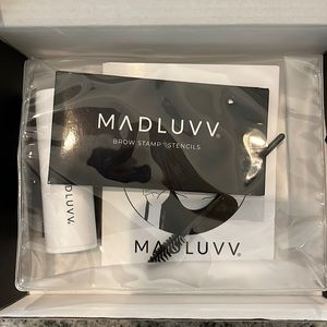 Madluvv soft brown brow stamp kit